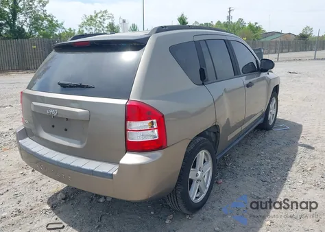2007 Jeep Compass Sport z USA, uszkodzony, nr VIN 1J8FF47W67D141449